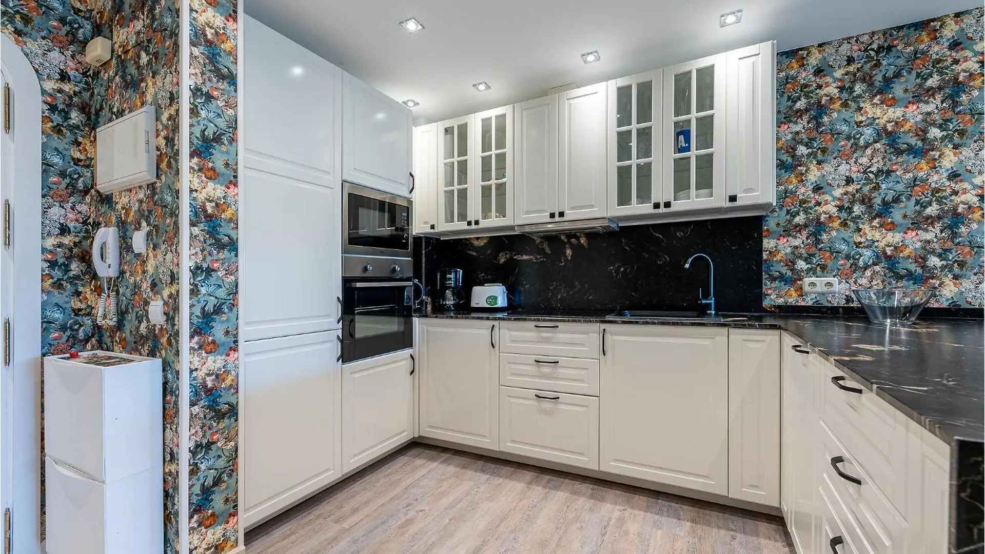 2 Bedroom Gorgeous Apartment In Marbella-Elviria
